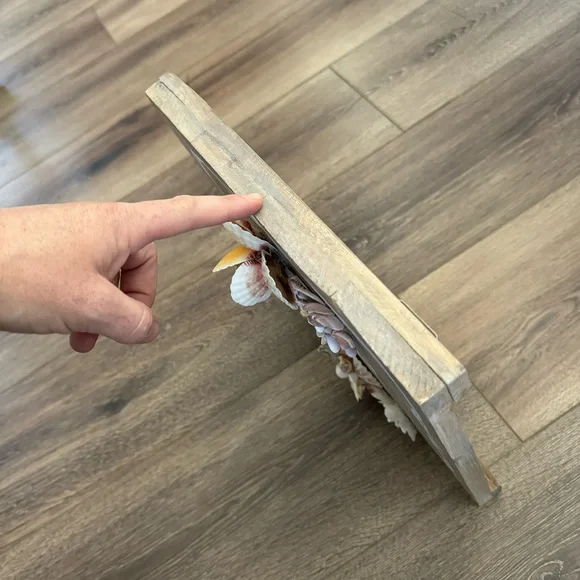 ⭐️NWT⭐️ SoHa Living Love Decoration Sign, Real Seashells - Picture 2 of 5